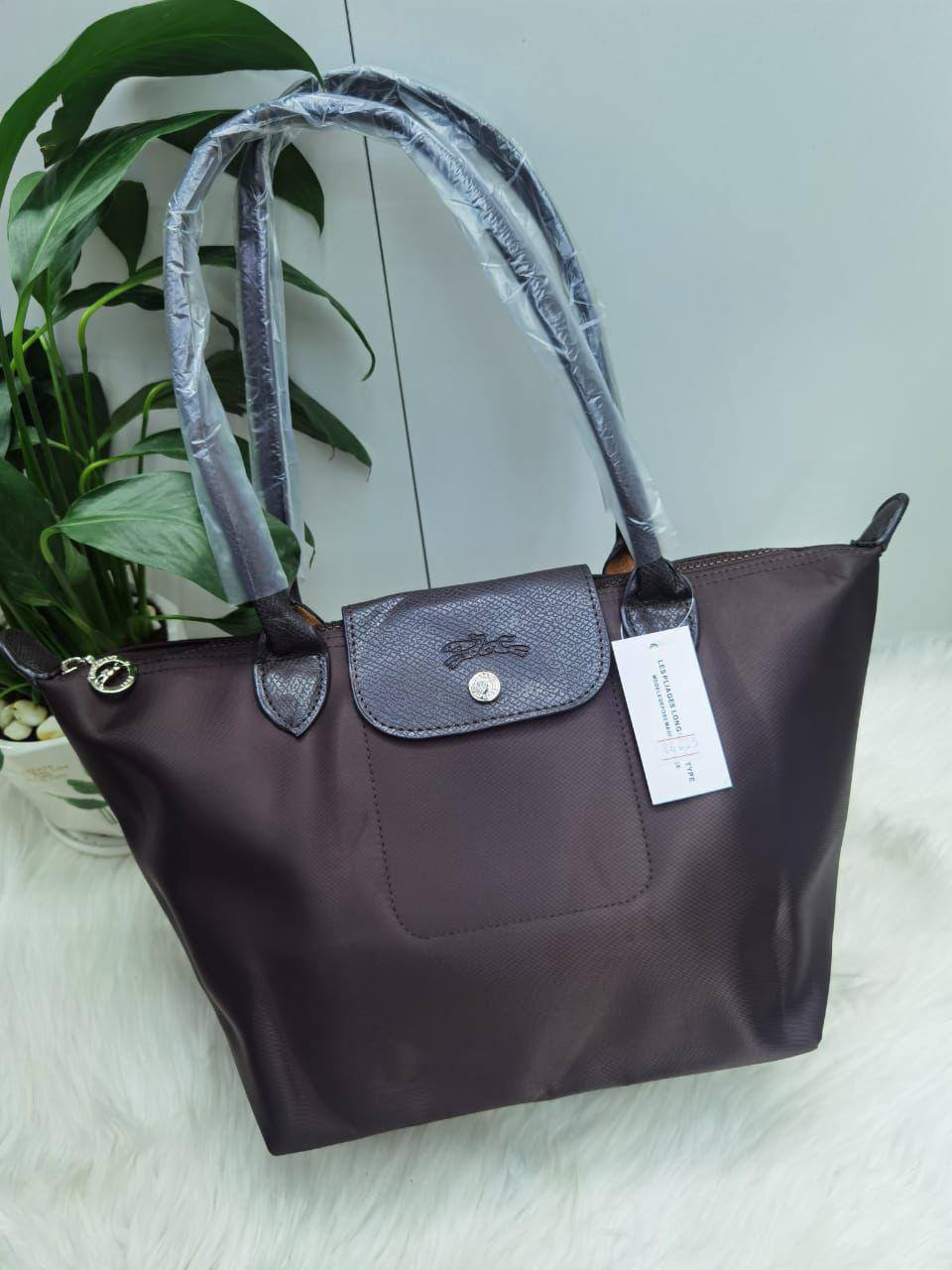 💎 Longchamp long hand
1⃣️ First quality
Size: 40 * 24 *16 cm
60 dhs🇦🇪🇦🇪

Zain115
♥️♥️♥️