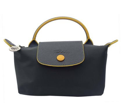 Long Champ
Best quality 
70 dhs🪙💕
size 25cm

Zain158
♥️♥️♥️