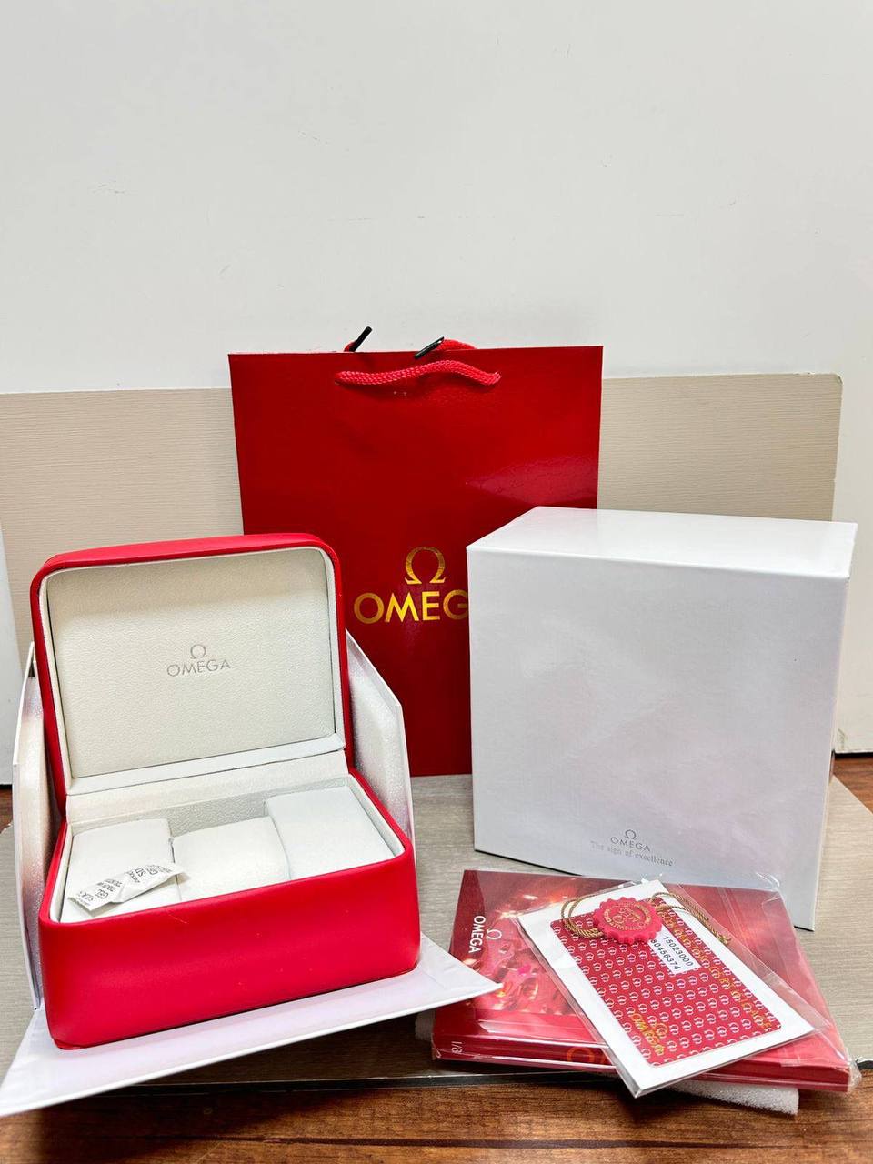 Master Watches Boxes
50 dhs🌺
with Card & paper bag

Zain85
♥️♥️♥️