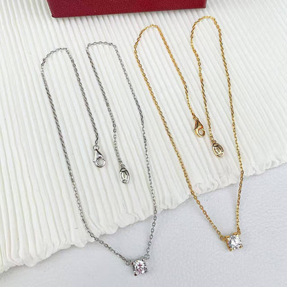 Cartier ❤️‍🔥*
Necklace 🍁
Earring 💥
Master quality 💯
With normal boxes 🗃️ 
75 dhs✅
With master box 📦 
120 dhs✅

Zain216
♥️♥️♥️