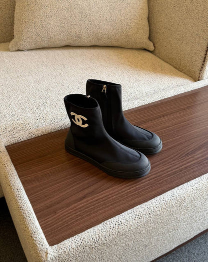 CHANEL 💫🌼

SuperMaster Quality 💯
630 dhs🇦🇪🇦🇪

Size: 36-41 💥

Zain171
♥️♥️♥️