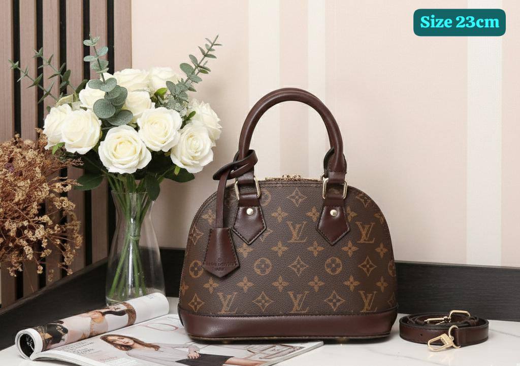 LV
Good quality 
with box 
🎁🎁🎁

105 dhs🪙💚

Zain186