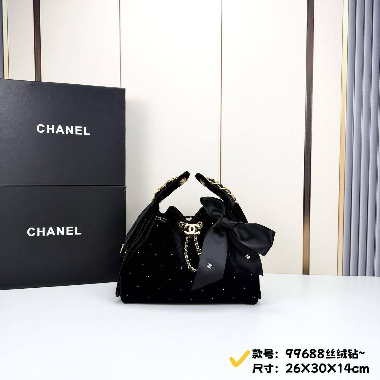 Chanel
Master
25cm🤗 
330 dhs💓

Zain228
♥️♥️♥️