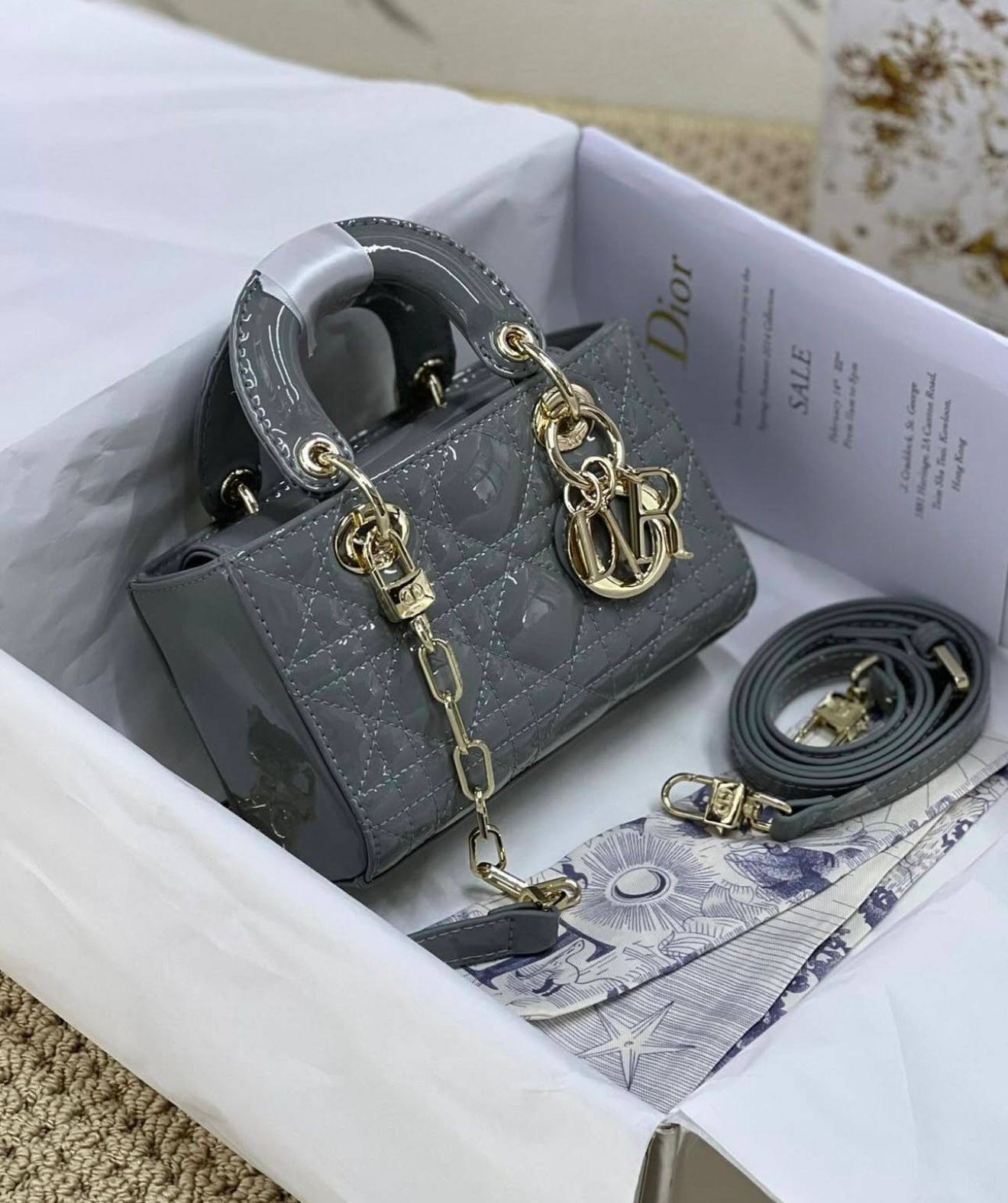 LADY DIOR 🆕
GOOD QUALITY 💯

110 dhs🌺

WITH BOX 📦 🔥
🎁🎁🎁

Zain28
♥️♥️♥️
