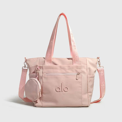 ALO
 good quality
90 dhs🇦🇪🇦🇪

Zain39
♥️♥️♥️