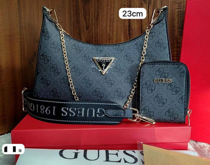 💞 Guess / prada 2 in 1
1⃣️ First quality + 🎁
Size: 23 * 16  cm 
85 dhs✅
with box 🎁

Zain115
♥️♥️♥️