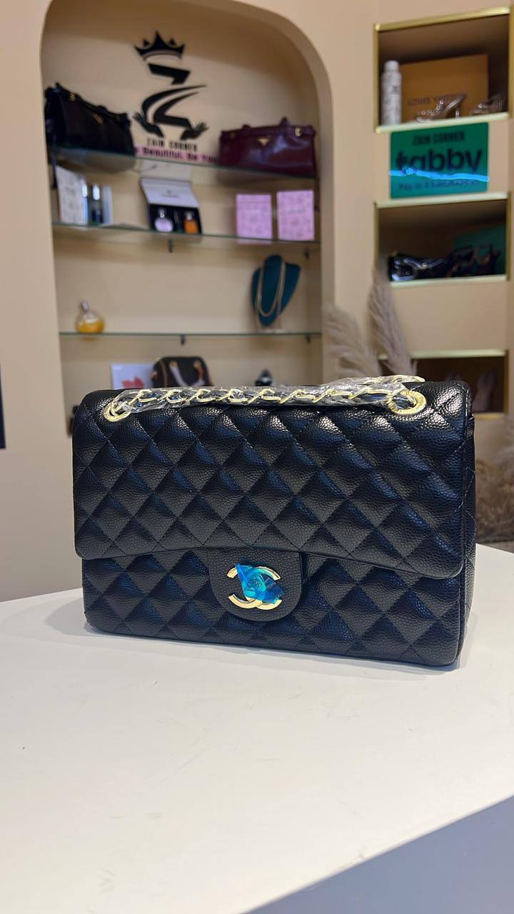 Chanel

110 dhs 

Zain46
♥️♥️♥️