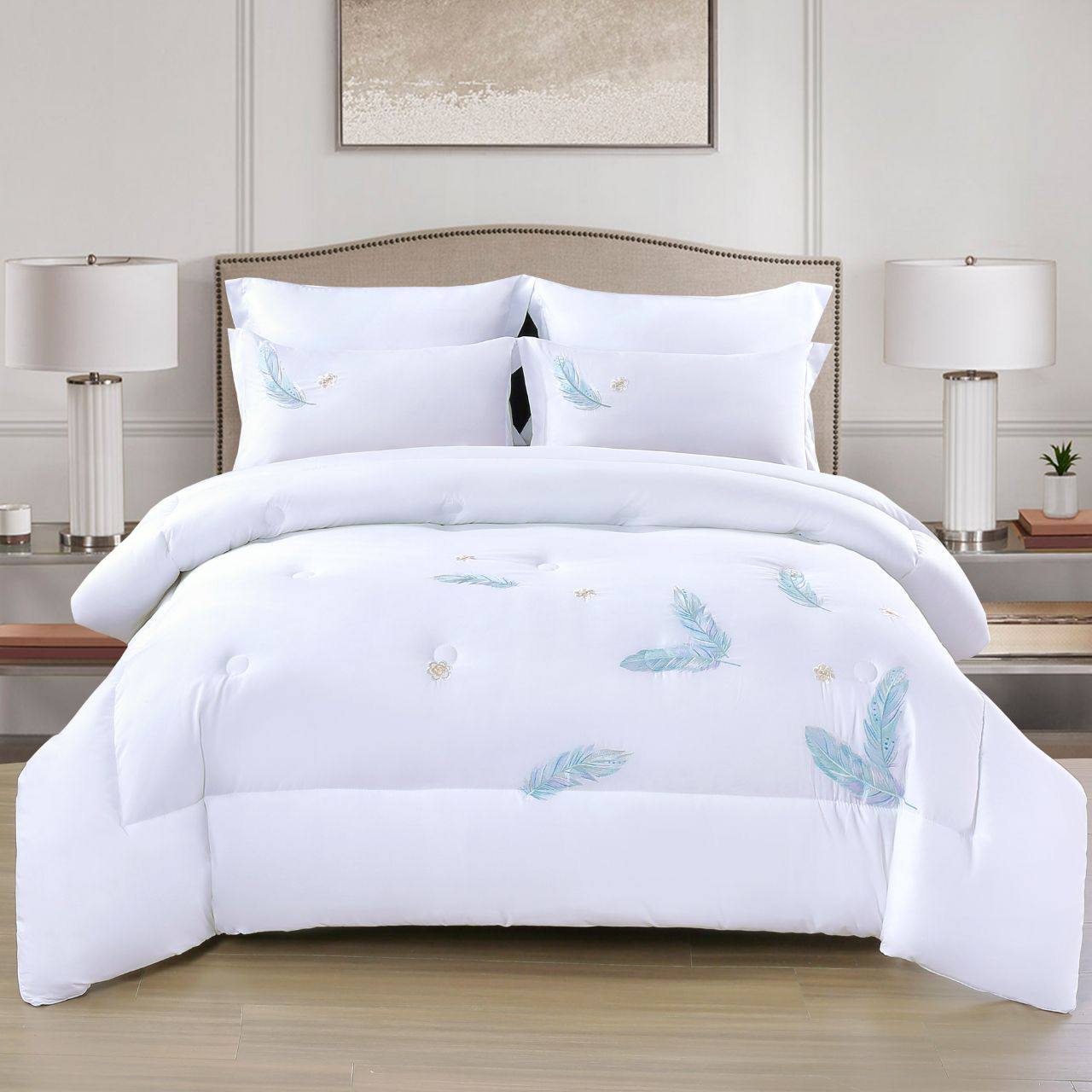 💥💥💥
New collection ✅✅✅✅
Embroidered 🪡🪡🪡
100 % cotton 
Bedsheets set 
King size cover set 6pcs set 
1 cover 
1 bedsheets 
4 pillowcases 
120 dhs🪙💚

Zain99
♥️♥️♥️