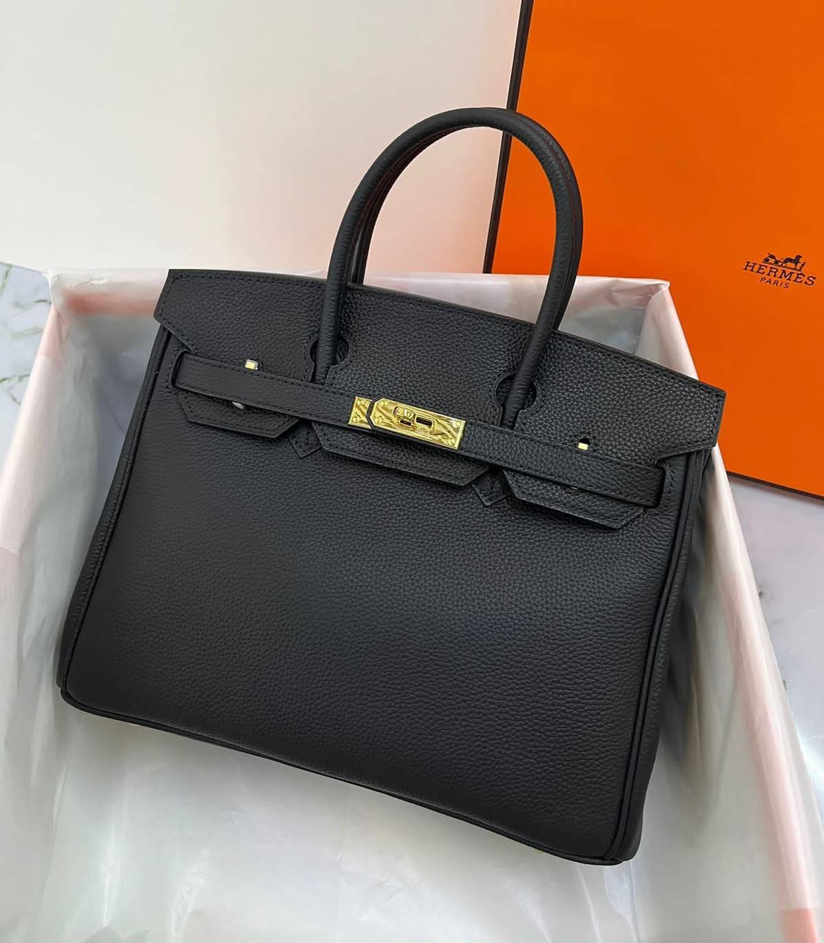 Hermes
130 dhs🇦🇪🇦🇪
30 cm

Zain219
♥️♥️♥️