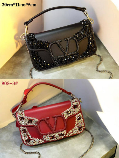 VALENTINO 
COPY ONE 
WITH BOX 
155 dhs✅

Zain295
♥️♥️♥️