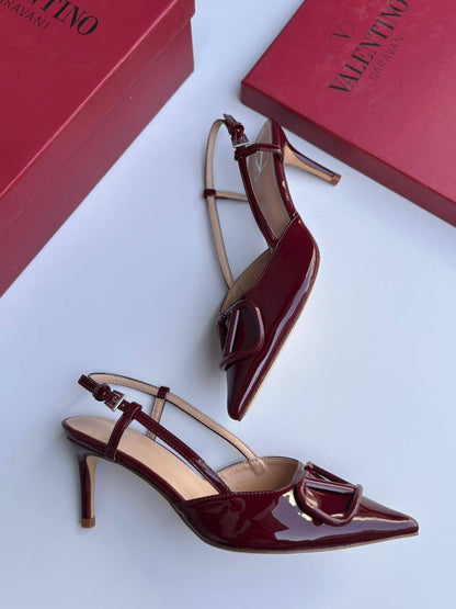 Valentino 
120 dhs🪙💕

Size 36-42

Zain55
♥️♥️♥️