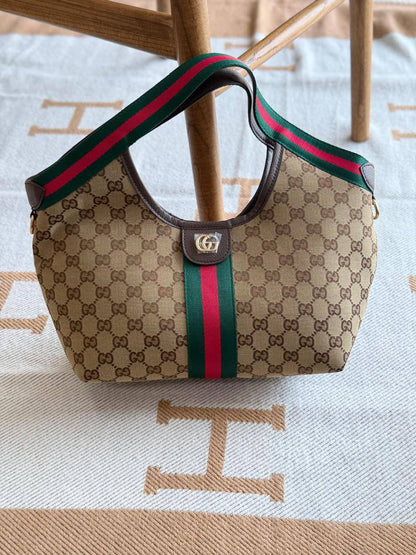 GUCCI 
SUPER MASTER QUALITY 
AVAILABLE 

For Price 👇 WhatsApp✅
0568585901 
0507557372
0552275751 Owner Zain 👌

Zain322
♥️♥️♥️