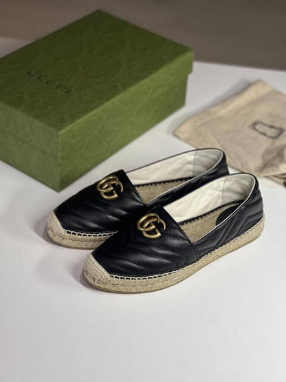 GUCCI 

280 dhs🌺
*SIZE  36   TO   42*

Zain224
♥️♥️♥️