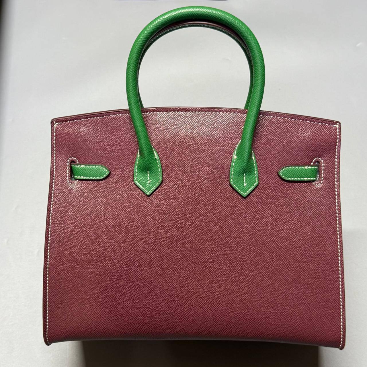 HERMES 
GOOD QUALITY 
120 dhs🇦🇪🇦🇪
SIZE: 30cm

Zain295
♥️♥️♥️
