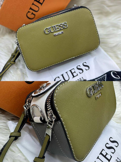 Guess cross
Size : 19 * 11 * 7 cm
60 dhs🪙💕
with box🎁

Zain115
♥️♥️♥️