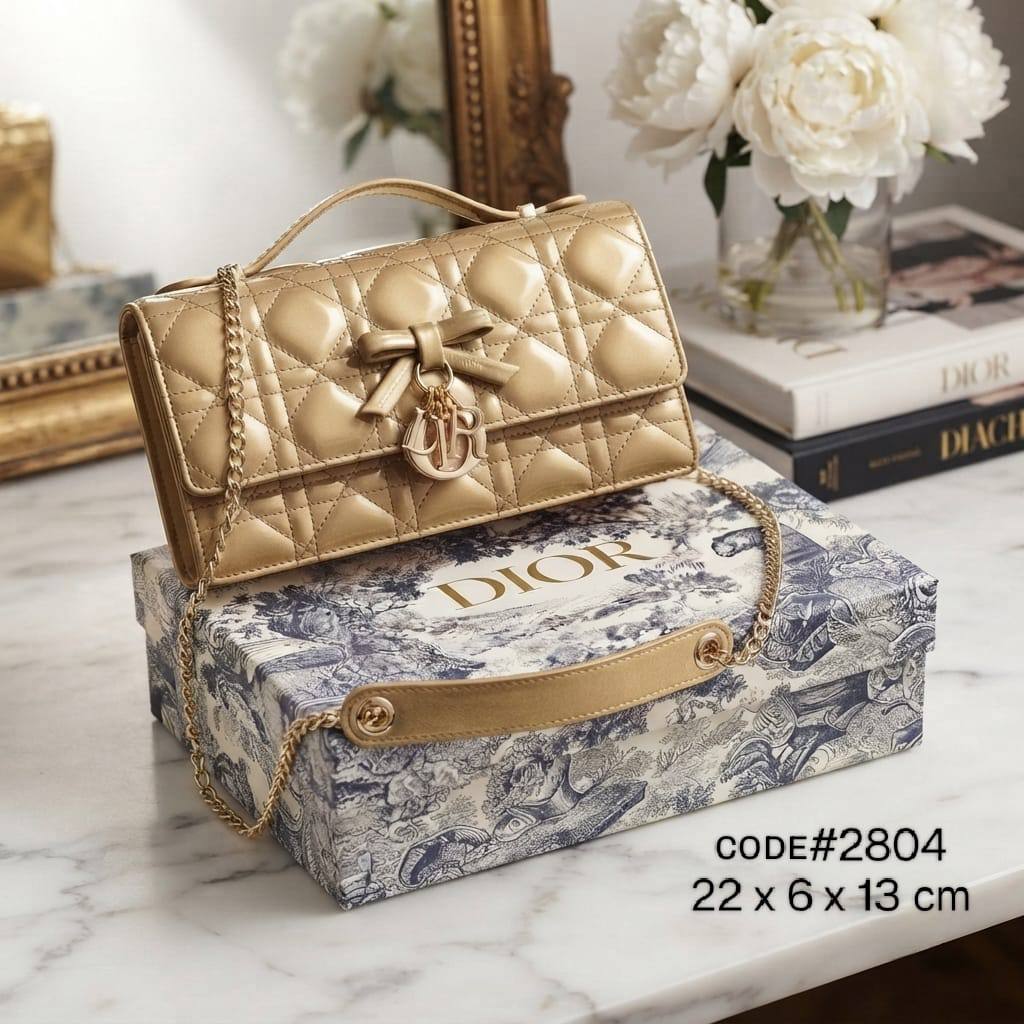 Dior ᴄᴀɴɴᴀɢᴇ ʙᴏᴡ
ʟᴀᴍʙsᴋɪɴ ʟᴇᴀᴛʜᴇʀ ʙᴀɢ
ᴡɪᴛʜ ɢᴏʟᴅ ᴄʜᴀɪɴ sᴛʀᴀᴘ
sɪᴢᴇ : 22 cm
ᴡɪᴛʜ BOX

110 dhs✅

Zain31
♥️♥️♥️