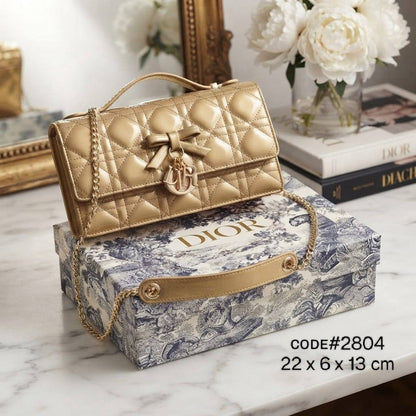 Dior ᴄᴀɴɴᴀɢᴇ ʙᴏᴡ
ʟᴀᴍʙsᴋɪɴ ʟᴇᴀᴛʜᴇʀ ʙᴀɢ
ᴡɪᴛʜ ɢᴏʟᴅ ᴄʜᴀɪɴ sᴛʀᴀᴘ
sɪᴢᴇ : 22 cm
ᴡɪᴛʜ BOX

110 dhs✅

Zain31
♥️♥️♥️