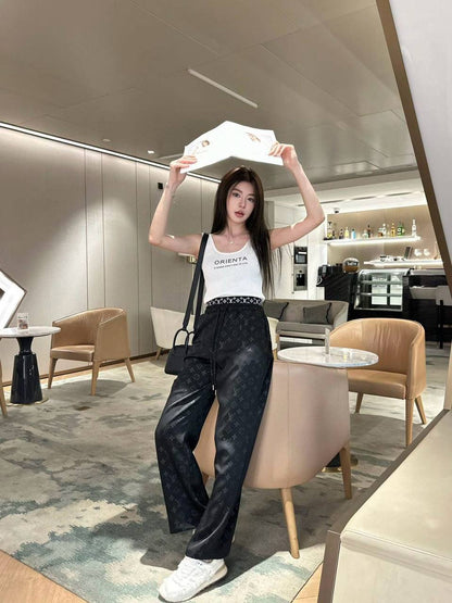 *New collections      
160 dhs🪙💕
*good  quality  ✅
*Sizes:S M L 
*AVAILABLE NOW*

Zain231
♥️♥️♥️