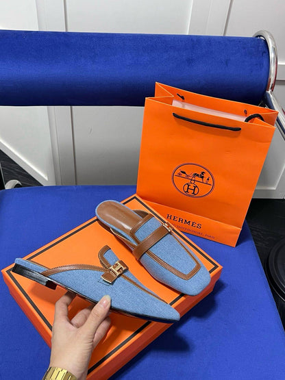 Hermes
High quality 
size 36-42 
120 dhs🪙🌨️

Zain132
♥️♥️♥️