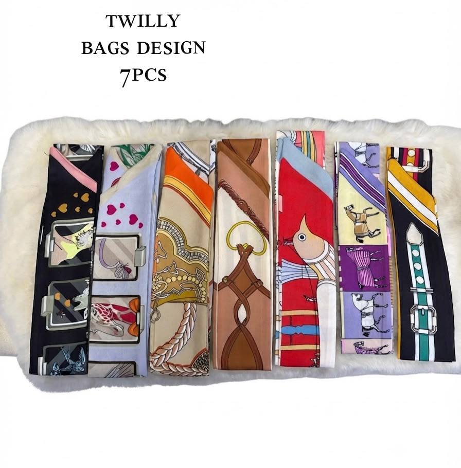 Silk scarf 
40 dhs✅

Zain93
♥️♥️♥️