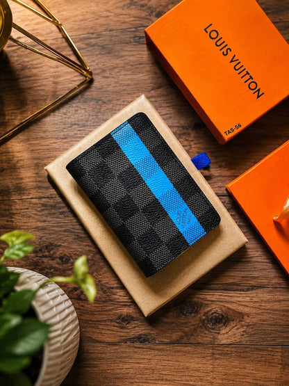 LOUIS VUITTON WALLET FOR MEN MASTER QUALITY

*95 dhs✅ WITH BOX & BAG*
     🛡️🛡️🛡️🛡️🛡️

Zain58
♥️♥️♥️
