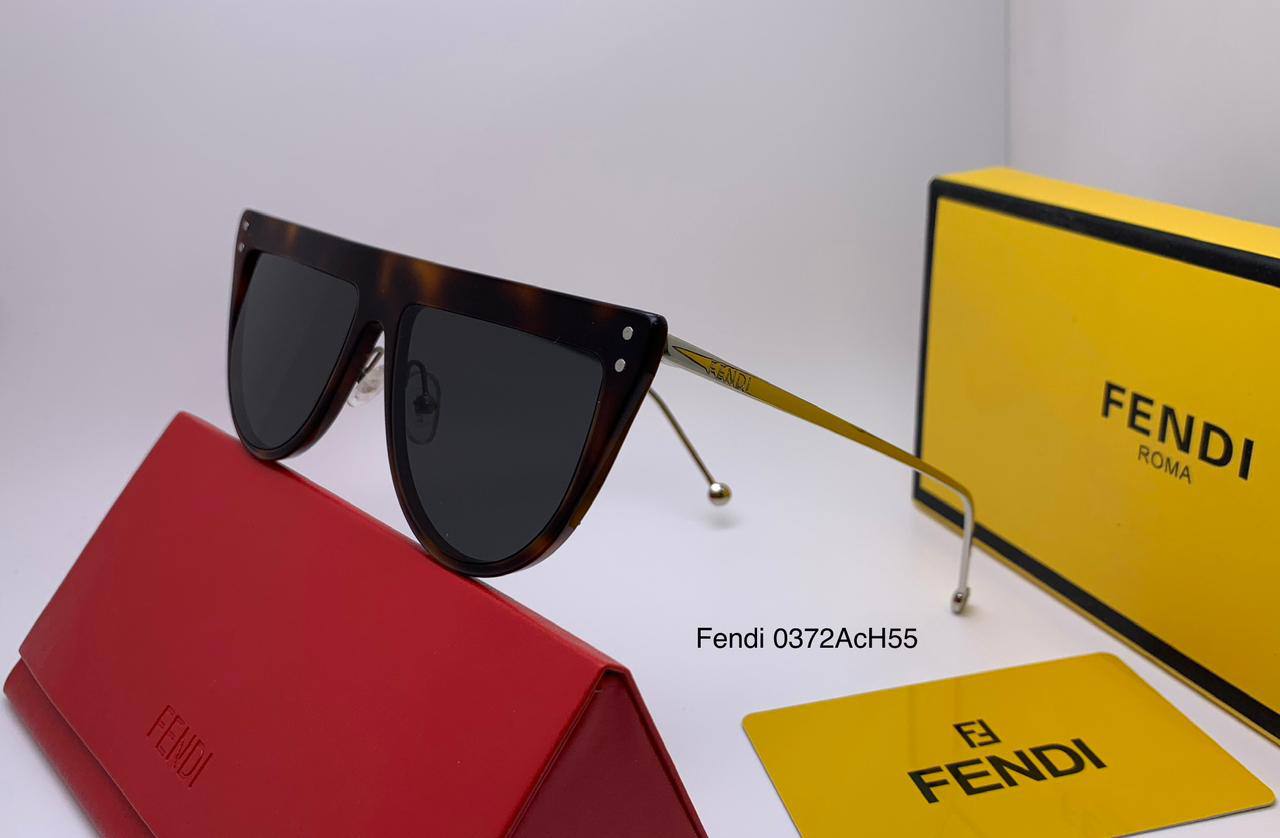 Fendi
master quality 
180 dhs💓

Zain126