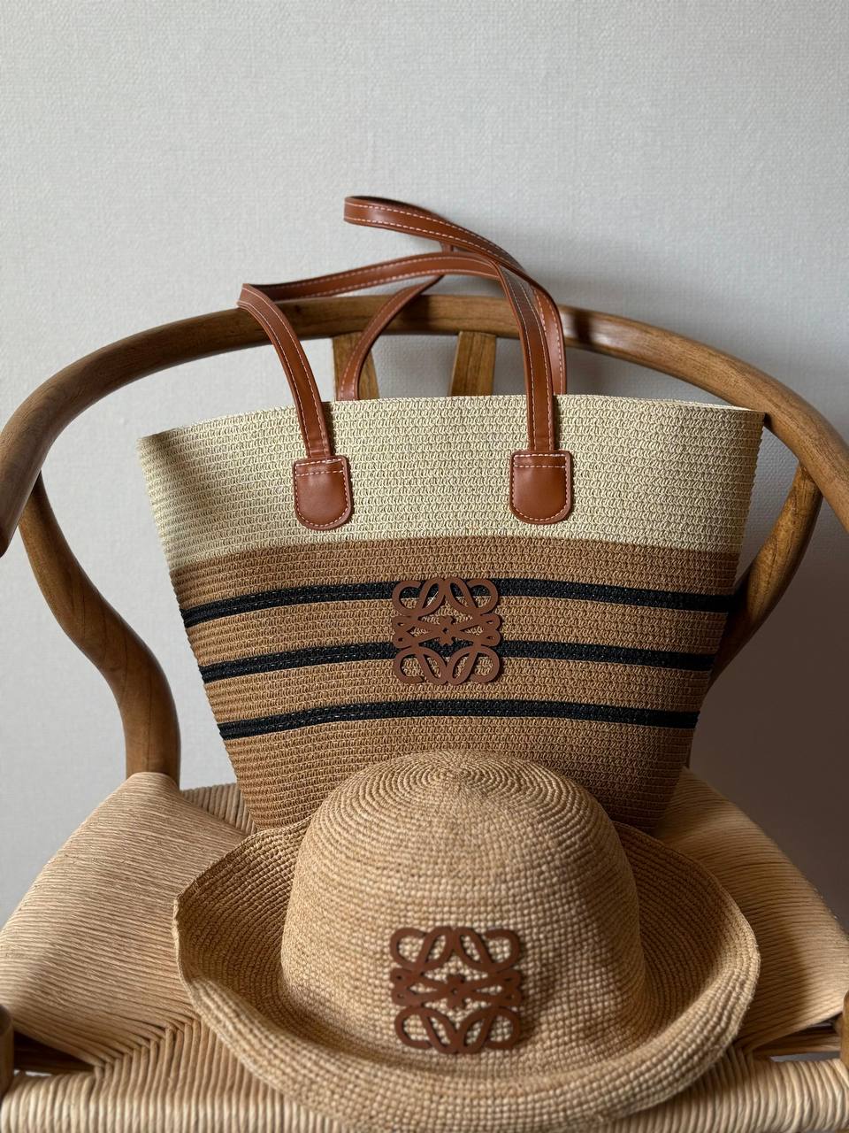 Available Again✨✨✨
*SET BEACH BAG(CAP & BAG)*
300 dhs❤️
Top quality

Zain167
♥️♥️♥️