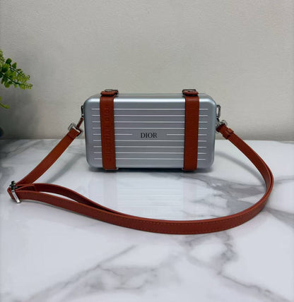 Dior 
Master
320 dhs✅
Premium quality

Zain26
♥️♥️♥️