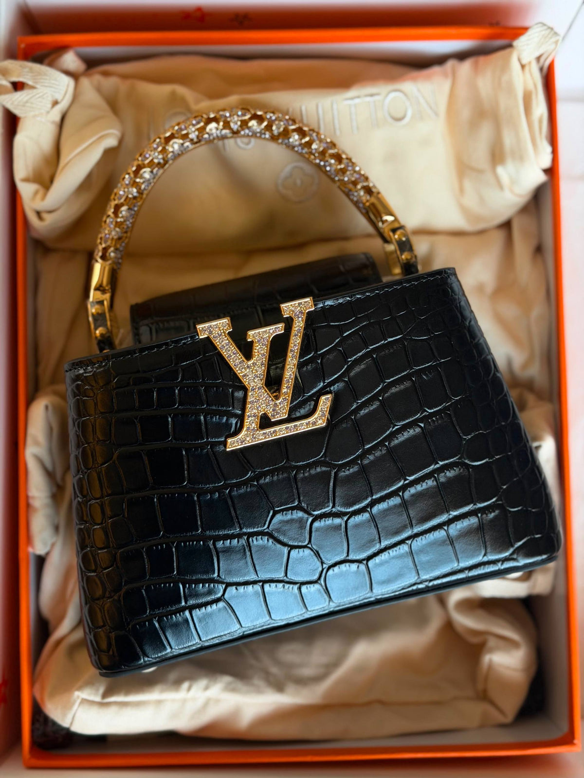 LV

For Price 👇 WhatsApp✅
0568585901 
0507557372
0552275751 Owner Zain 👌

ZainETAG 4
♥️♥️♥️