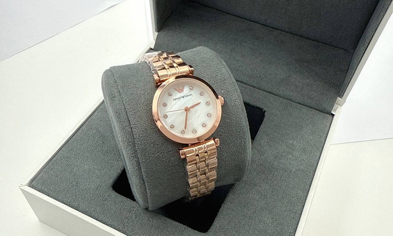 New ladies watches
65 dhs🪙💚

Zain45
♥️♥️♥️