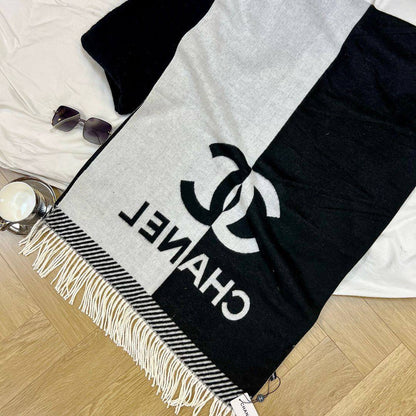 Winter scarf 
45 dhs❣️

Zain93
♥️♥️♥️