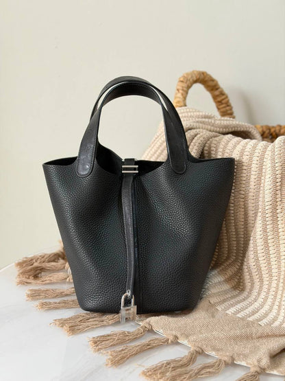 Hermes - Dior
Super Master 
For Price 👇 WhatsApp✅
0568585901 
0507557372
0552275751 Owner Zain 👌

Zain315
♥️♥️♥️