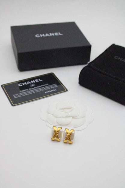 Master earrings

60 dhs 

Zain122
♥️♥️♥️