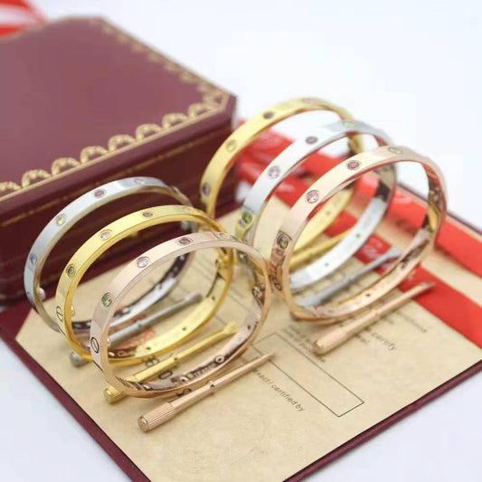 CARTIER BANGLE
NEW MODEL
MIX COLOR STONE
💫✨
60 dhs✅ EACH 
WITH BOX AND PAPER BAG🛍️🎁

Zain89
♥️♥️♥️