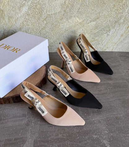 DIOR 
SuperMaster Quality 💯
450 dhs✅
Size: 36-41💥

Zain171
♥️♥️♥️