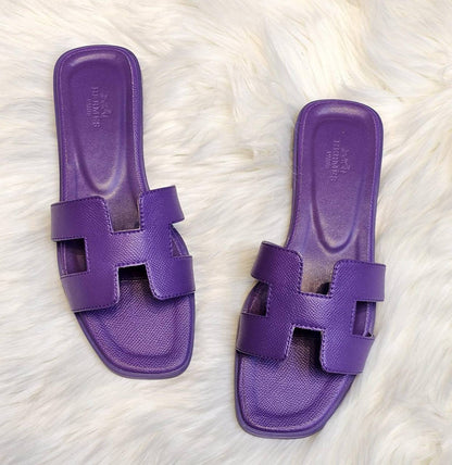 HERMES 
☘️ *SIZE  36  to 41 ☘️                                                                                                       
180 dhs✅

Zain224
♥️♥️♥️
