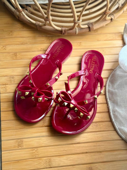 Valentino
AA Quality
𝗦𝗶𝘇𝗲 𝟯𝟲 𝘁𝗼𝗼 𝟰𝟭 
450 dhs🇦🇪🇦🇪

Zain303
♥️♥️♥️