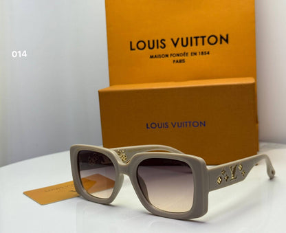 LV

65 dhs🇦🇪🇦🇪

Good quality 

Zain182
♥️♥️♥️