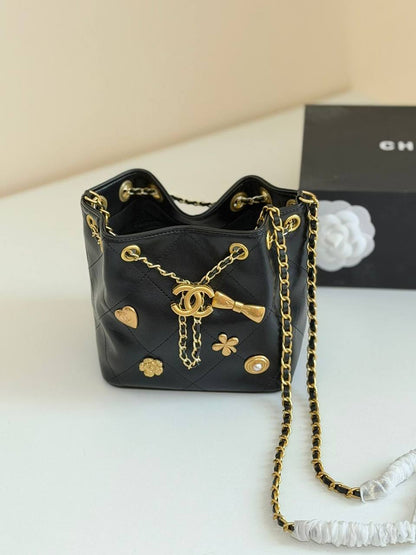 Chanel
Master
180 dhs✅

Zain134
♥️♥️♥️