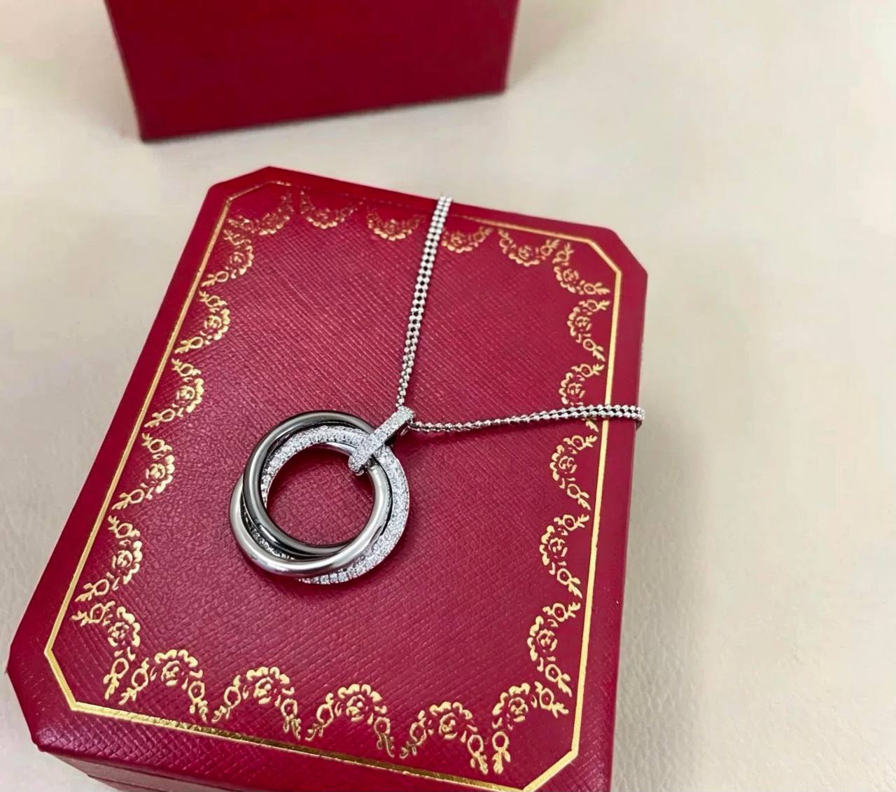 Cartier ❤️‍🔥
Necklace 💥
Master quality 💯
With normal boxes 🗃️ 
85 DHS🇦🇪🇦🇪🇦🇪
With master box 📦 
110 DHS🇦🇪🇦🇪🇦🇪

Zain216
♥️♥️♥️