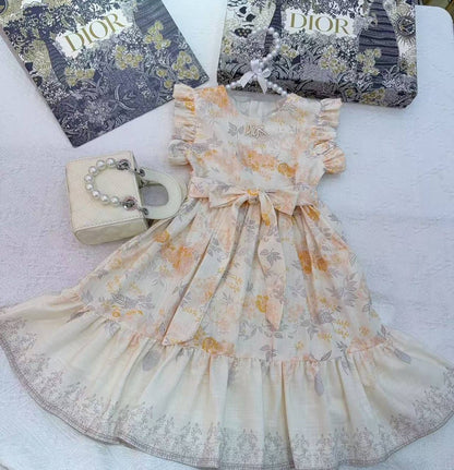 Dior
1-12y 
110 dhs✅

Zain151
♥️♥️♥️
