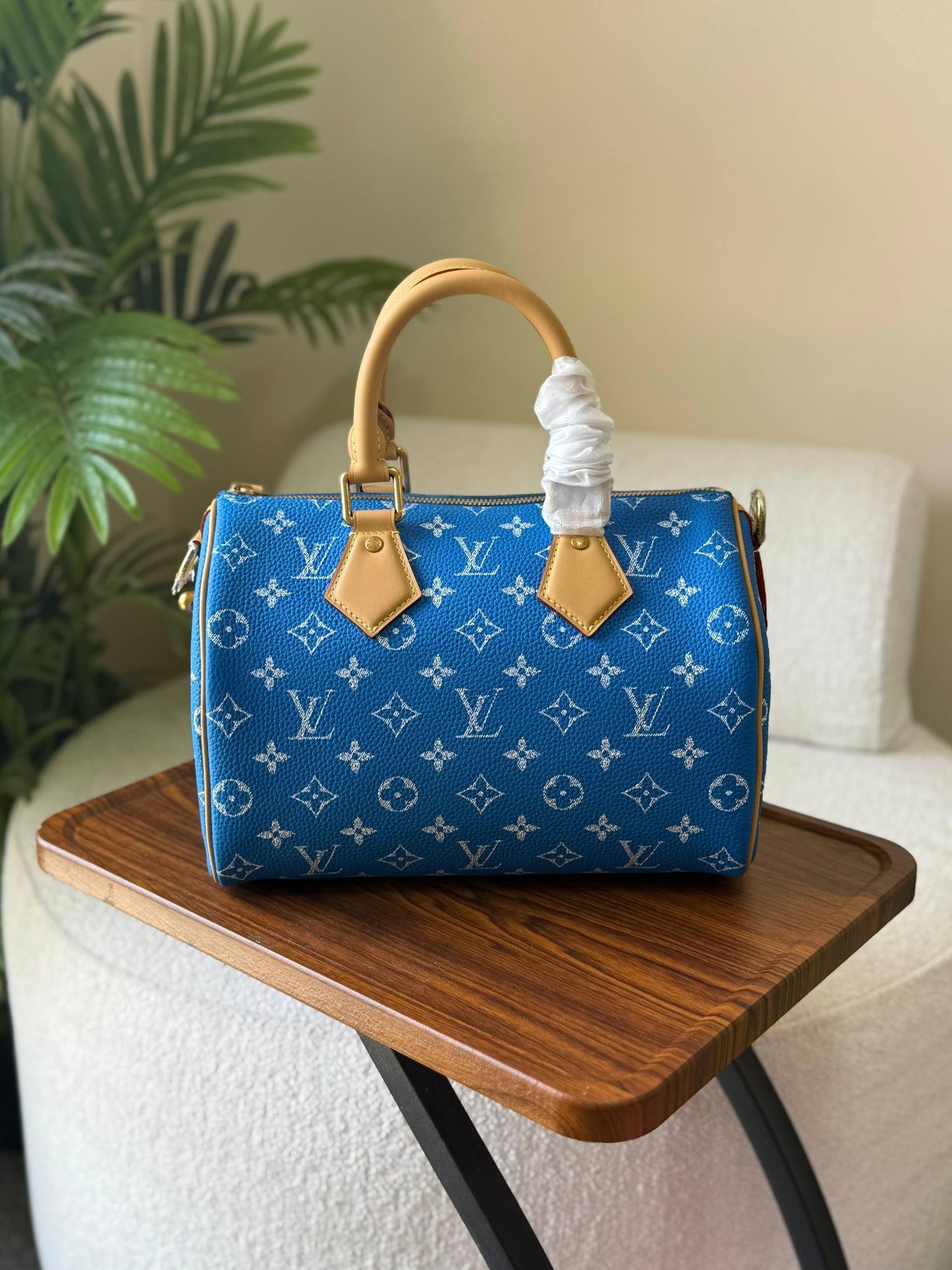 🌿💗*Louis Vuitton*😍🍃
    ❄️25. 30 cm❄️
     🍃 😍🙃😍 💫
Super Master Quality
For Price 👇 WTSP Text Zain 0568585901

Zain246
♥️♥️♥️