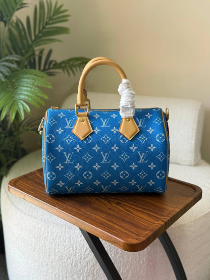 🌿💗*Louis Vuitton*😍🍃
    ❄️25. 30 cm❄️
     🍃 😍🙃😍 💫
Super Master Quality
For Price 👇 WTSP Text Zain 0568585901

Zain246
♥️♥️♥️