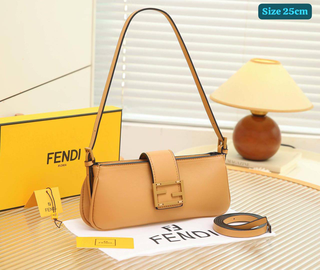 Fendi
Good quality 

with box 🎁🎁🎁

90 dhs💓

Zain186
♥️♥️♥️