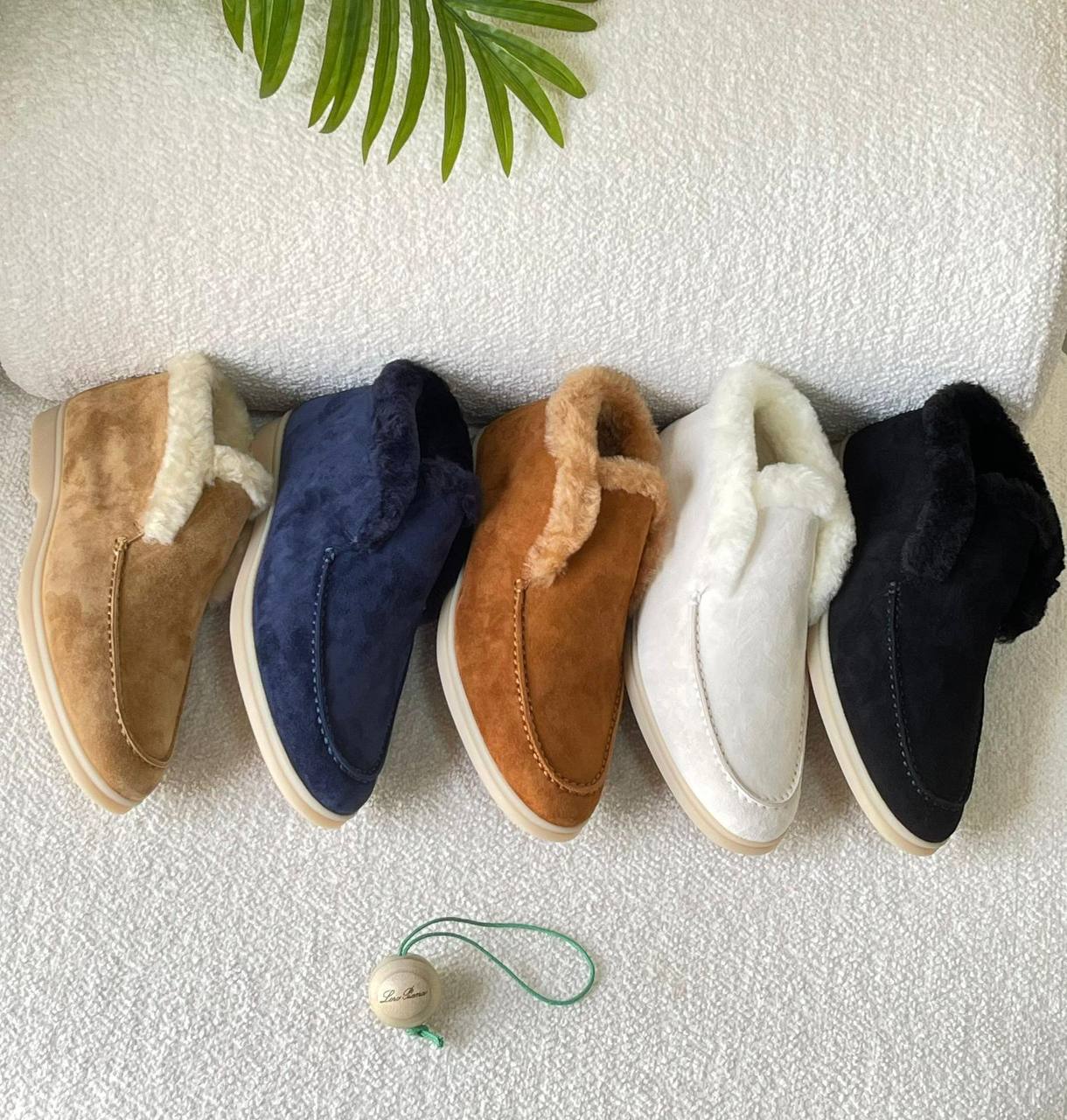 LORO PIANA
SuperMaster Quality 💯
500 dhs🪙🖤
Size: 36-41💥

Zain171
♥️♥️♥️