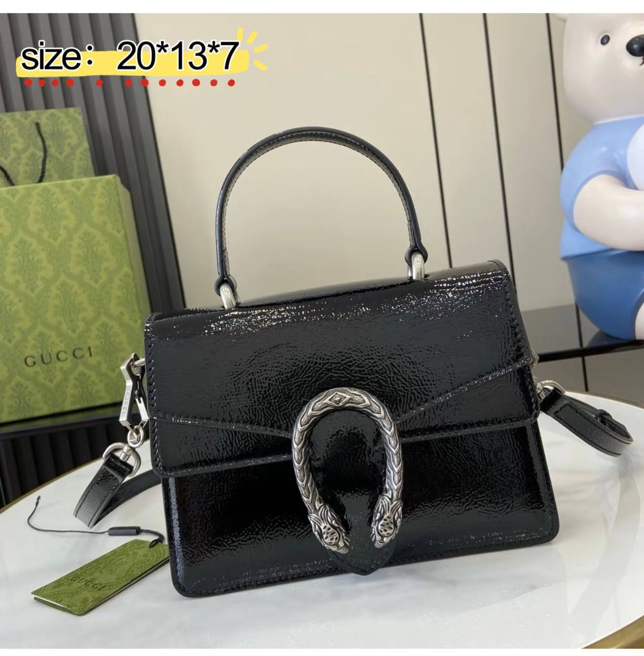 Gucci
with box
95 dhs✅

Zain38
♥️♥️♥️