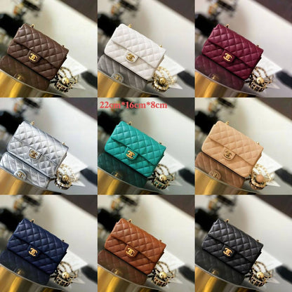 CHANEL
 RESTOCK GOOD QUALITY
 WITH BOX 
🎁🎁🎁

100 dhs 

Size:22cm

Zain39
♥️♥️♥️