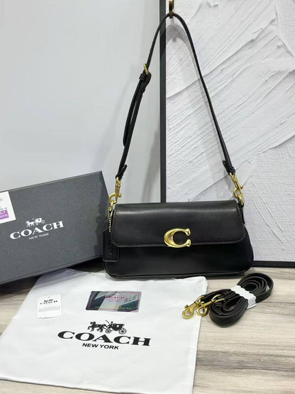 Coach

100 dhs🇦🇪🇦🇪🇦🇪

With box
25 cm

Zain219
♥️♥️♥️