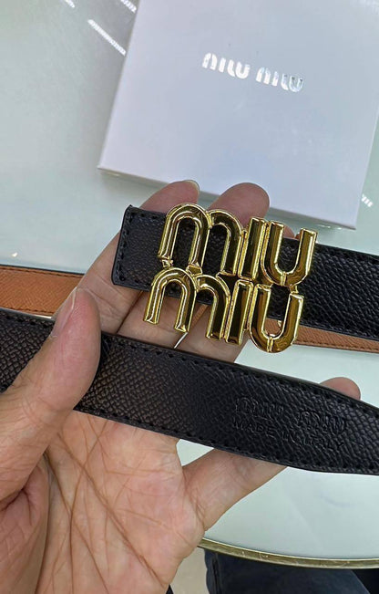BELT 

50 dhs🪙💕

with box
🎁🎁🎁

Zain90
♥️♥️♥️
