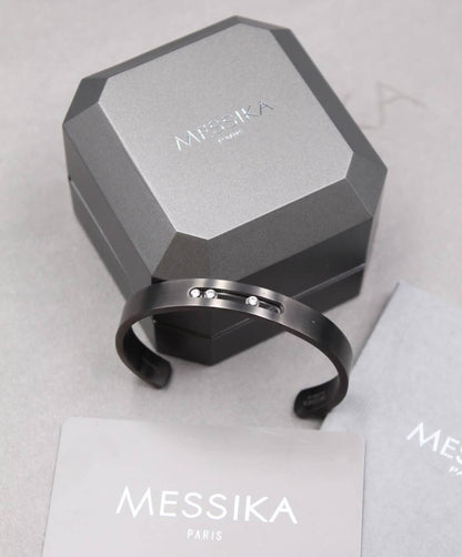 MESSIKA
BANGLE
MASTER💫✨⭐

55 dhs🌺 
With Box And Paper BAG 🛍️🎁

100 dhs🌺
With Good Box And Paper BAG 

🎁🎁🎁

Zain89
♥️♥️♥️